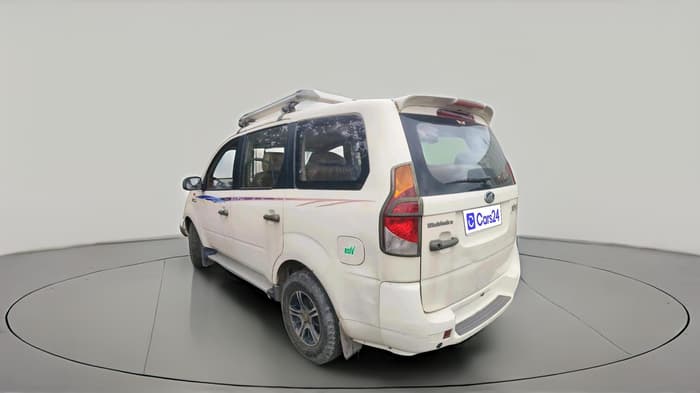 2011 Mahindra Xylo E4 BS-III, Diesel, Manual, 83,097 km, exterior