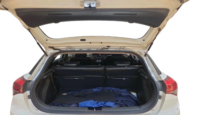 2015 Hyundai Elite i20 ASTA 1.4 CRDI, Diesel, Manual, 1,04,752 km, exterior