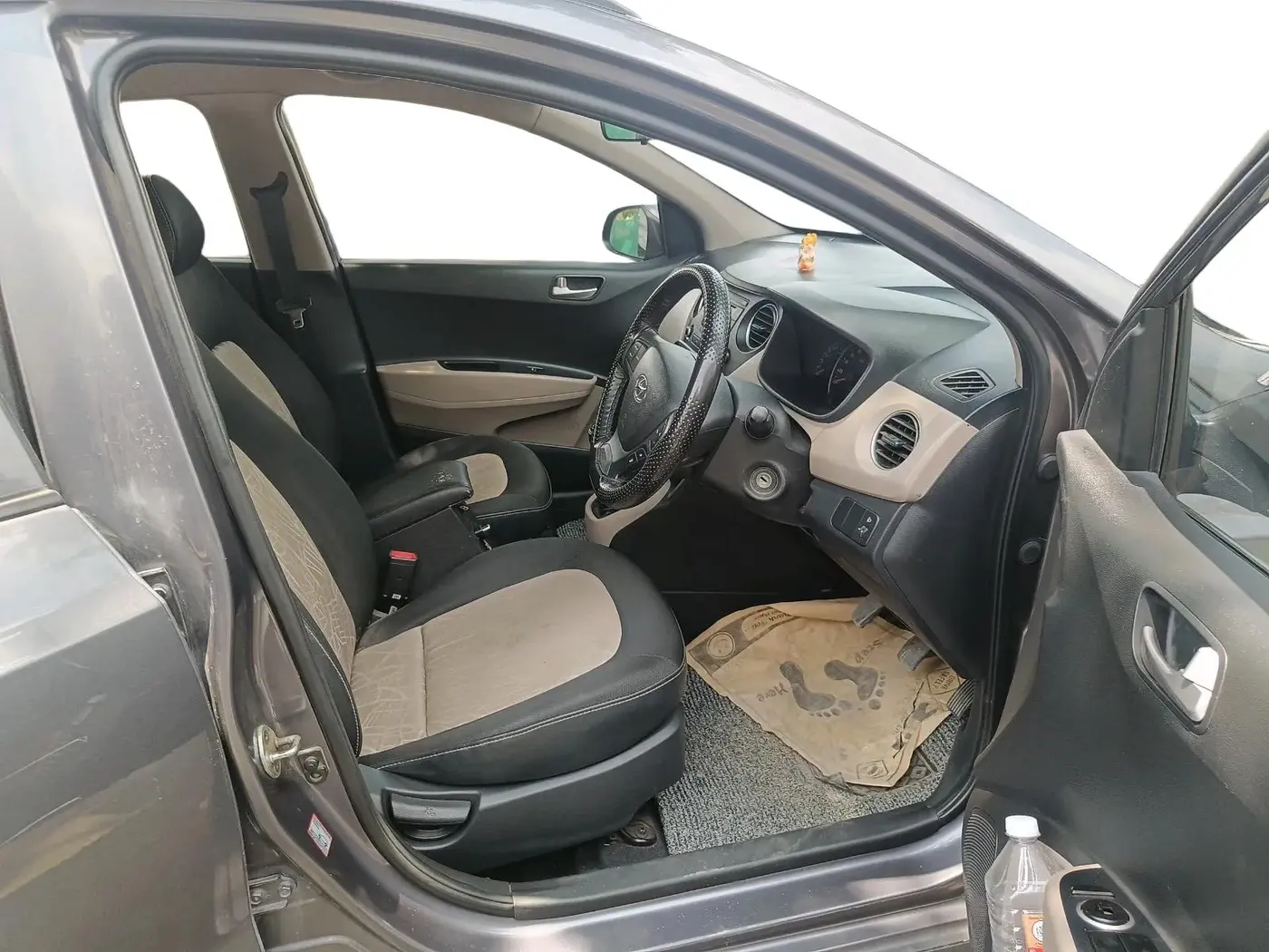 2016 Hyundai Grand i10 SPORTZ 1.2 KAPPA VTVT, Petrol, Manual, 65,400 km, interior