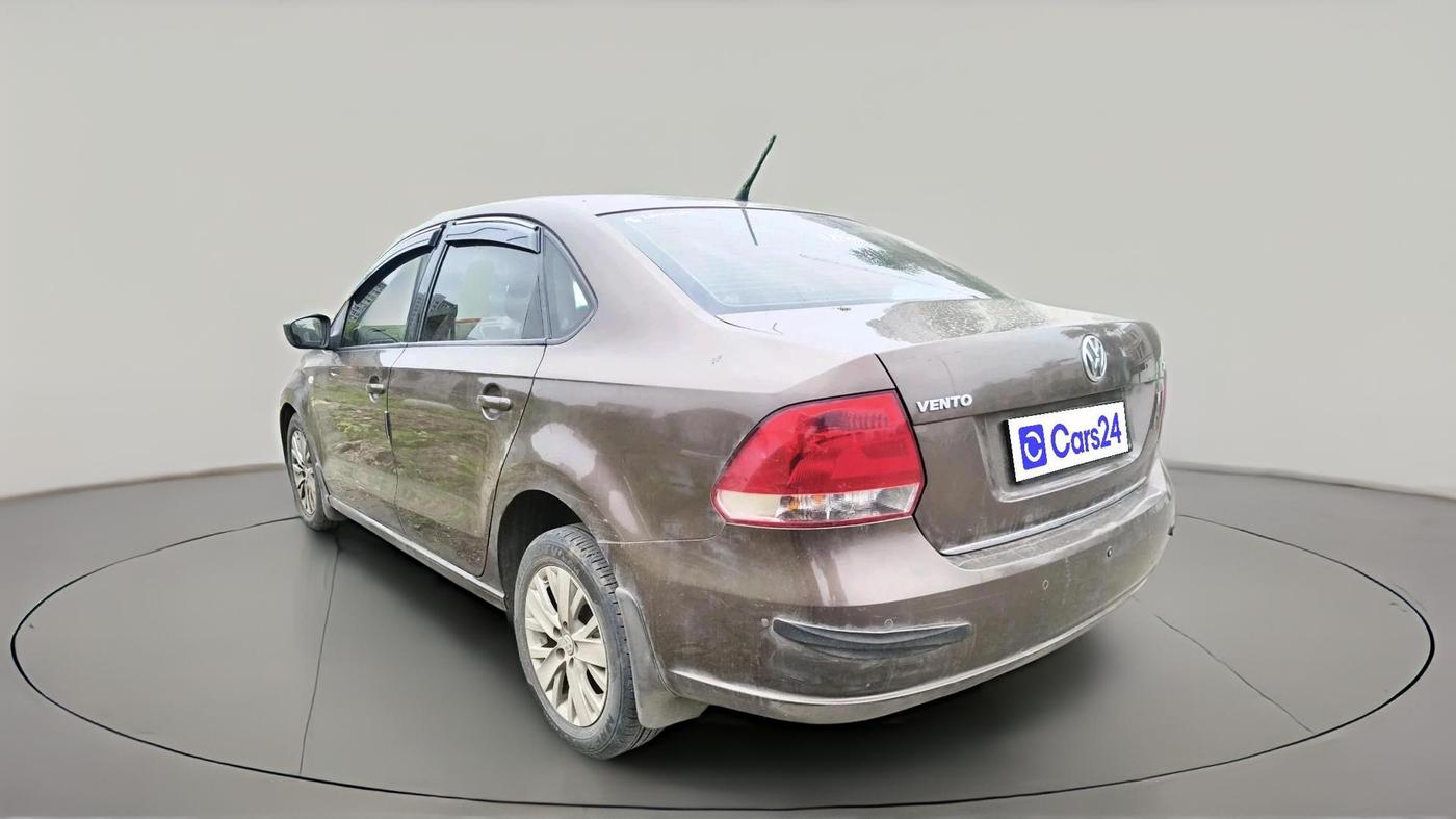 2015 Volkswagen Vento HIGHLINE PETROL AT, Petrol, Automatic, 52,325 km, exterior