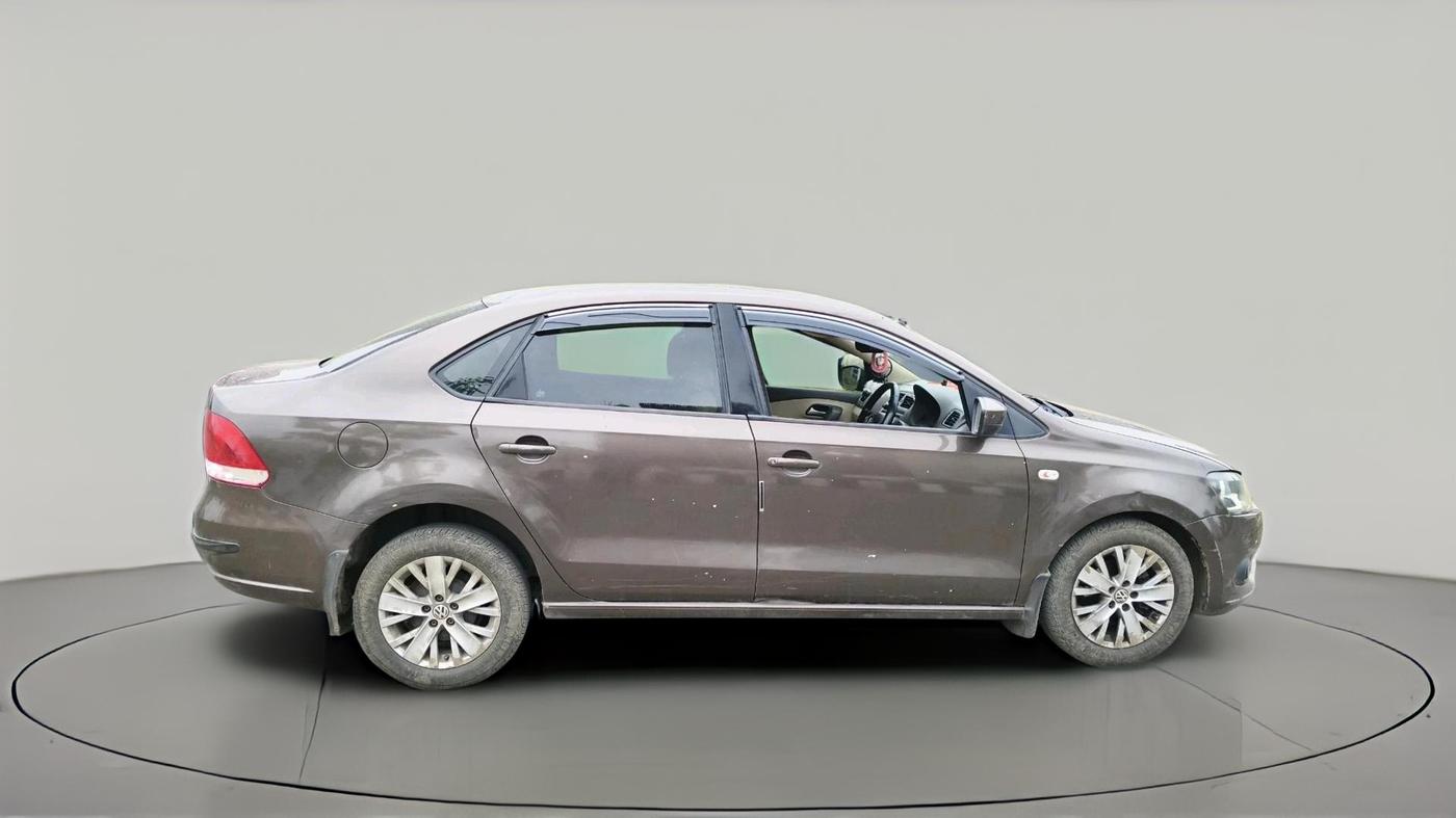 2015 Volkswagen Vento HIGHLINE PETROL AT, Petrol, Automatic, 52,325 km, exterior