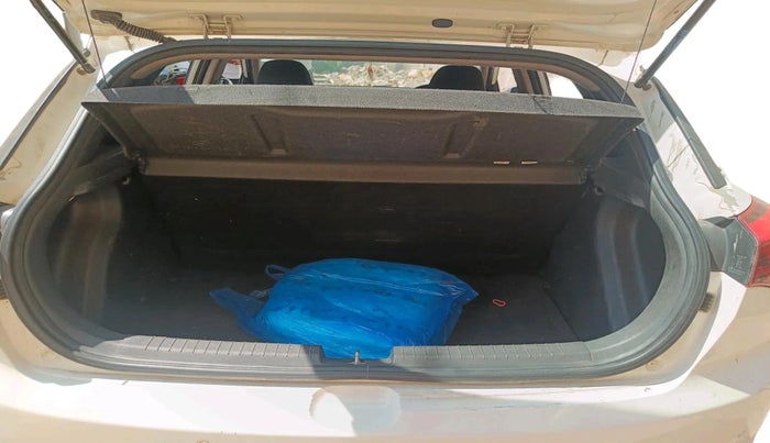 2015 Hyundai Elite i20 SPORTZ 1.2, Petrol, Manual, 91,175 km, exterior