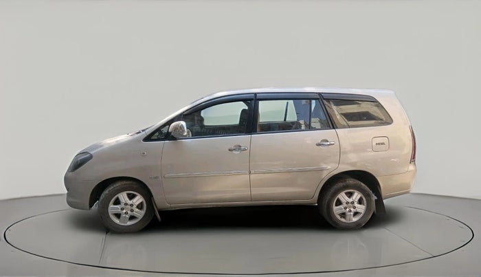 2008 Toyota Innova V 2.5 7 STR, Diesel, Manual, 1,89,845 km, exterior