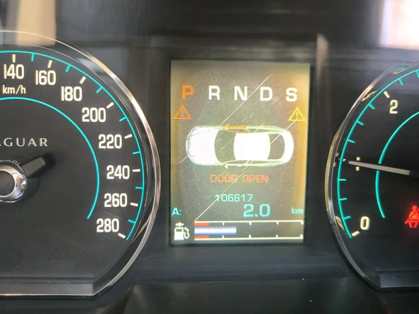 2013 Jaguar XF 2.2 DIESEL, Diesel, Automatic, 1,06,617 km, interior