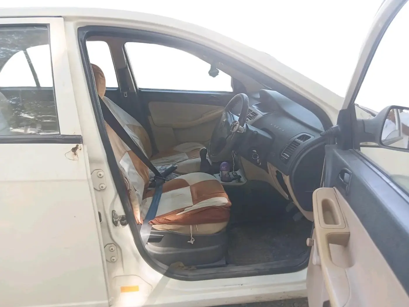 2013 Tata Indica Vista LS TDI, Diesel, Manual, 2,03,675 km, interior