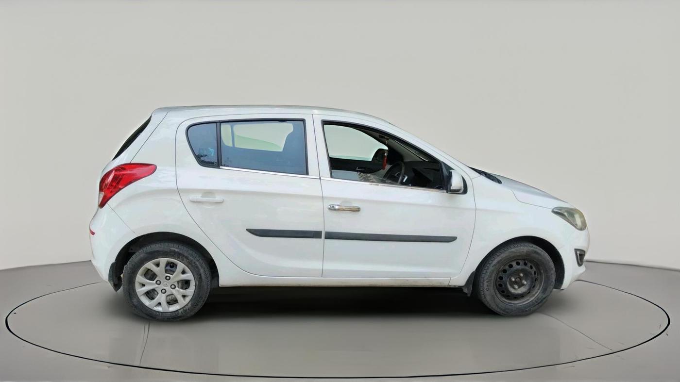 2013 Hyundai i20 MAGNA 1.2, CNG, Manual, 87,516 km, exterior