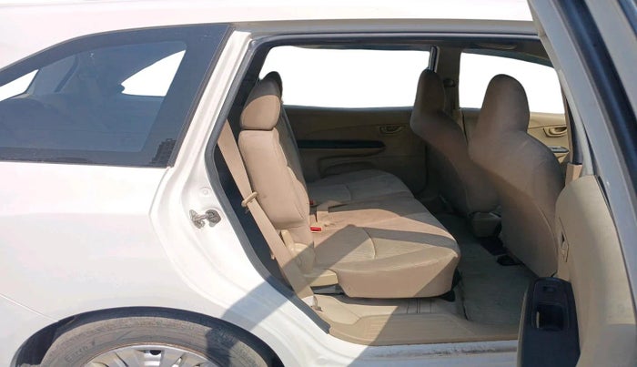 2014 Honda Mobilio 1.5L I-DTEC E, Diesel, Manual, 97,264 km, interior