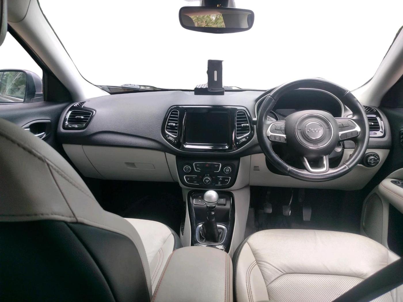 2018 Jeep Compass LIMITED PLUS DIESEL, Diesel, Manual, 1,10,438 km, interior
