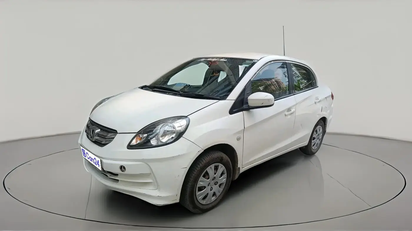 2014 Honda Amaze 1.2L I-VTEC S, CNG, Manual, 1,00,945 km, exterior