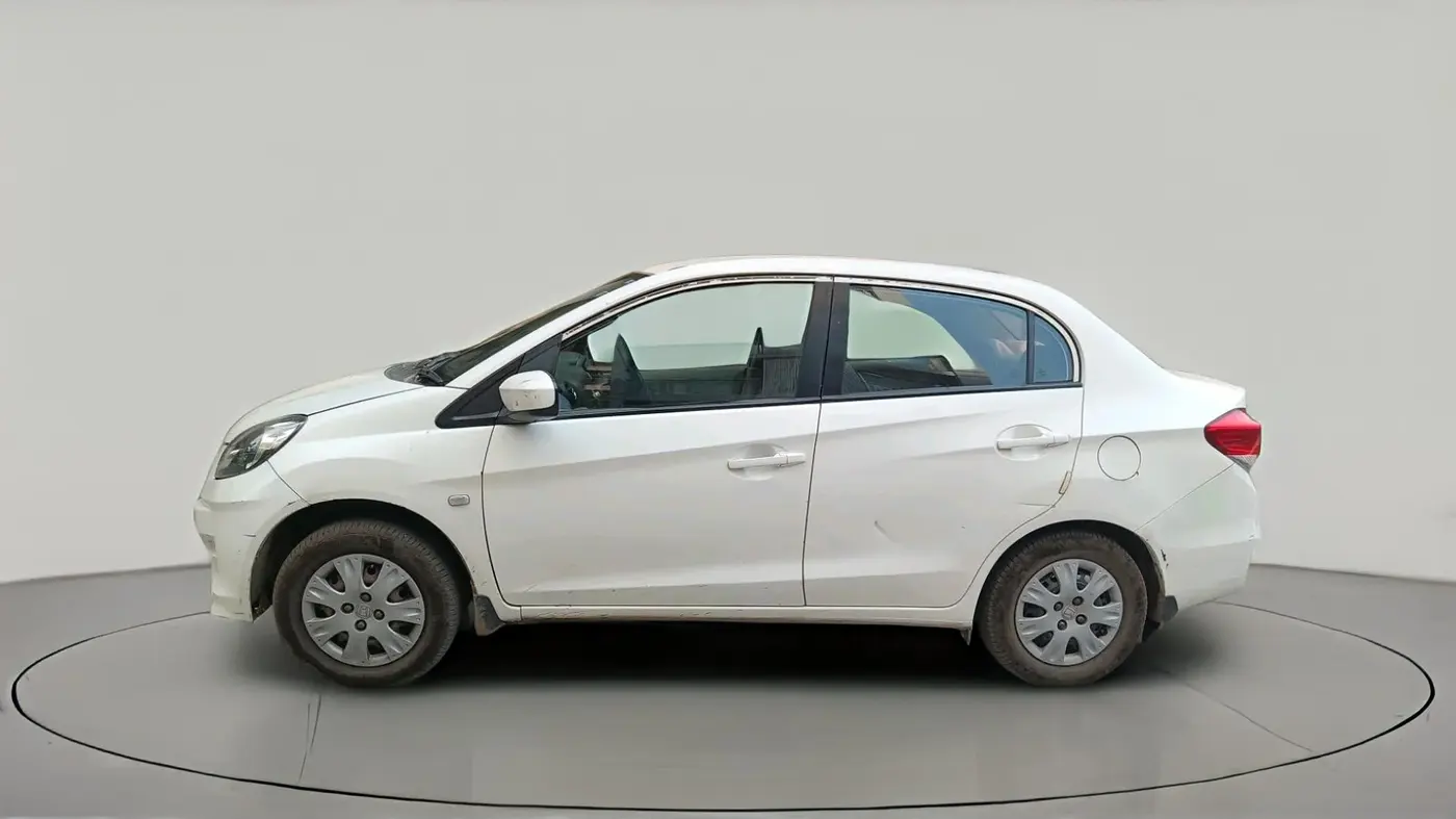 2014 Honda Amaze 1.2L I-VTEC S, CNG, Manual, 1,00,945 km, exterior