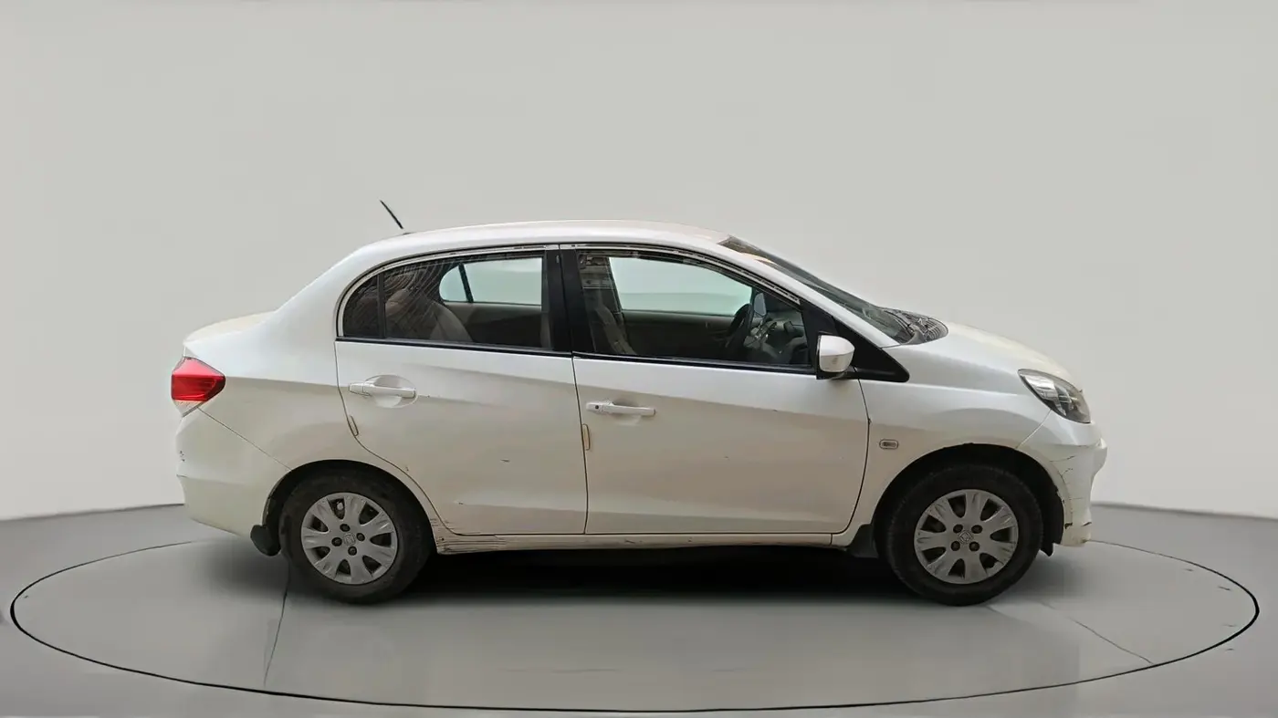 2014 Honda Amaze 1.2L I-VTEC S, CNG, Manual, 1,00,945 km, exterior