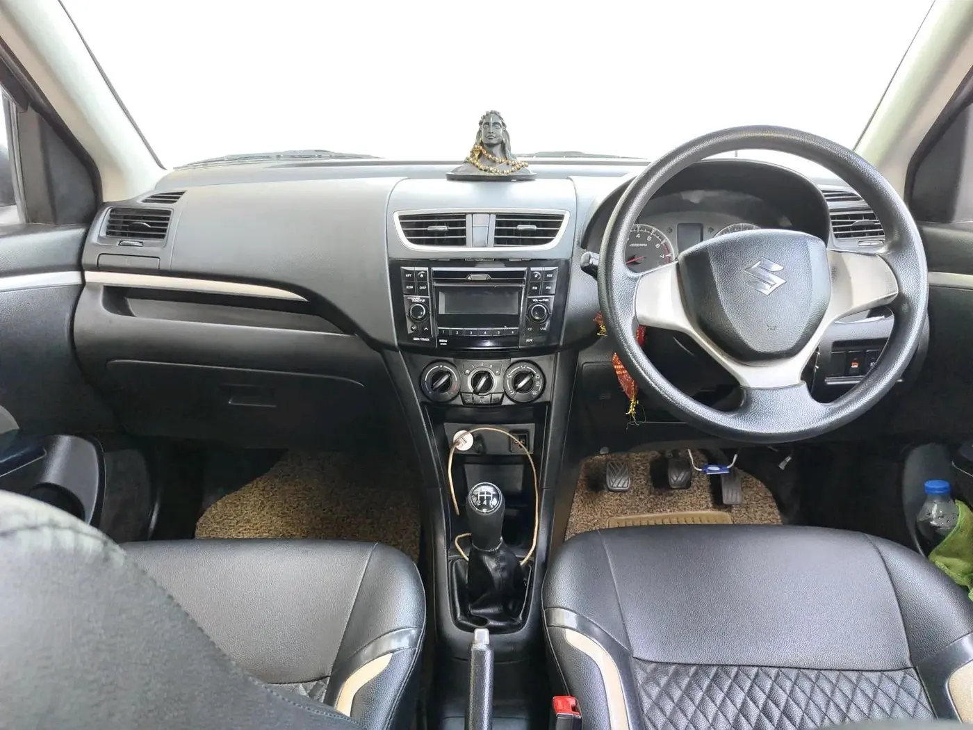 2016 Maruti Swift VXI, Petrol, Manual, 66,311 km, interior