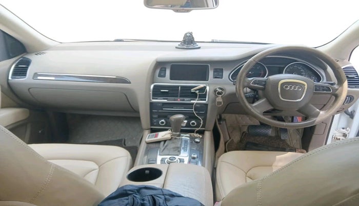 2011 Audi Q7 3.0 TDI QUATTRO, Diesel, Automatic, 1,09,639 km, interior