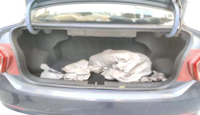 2014 Hyundai Xcent S 1.2, Petrol, Manual, 32,013 km, exterior