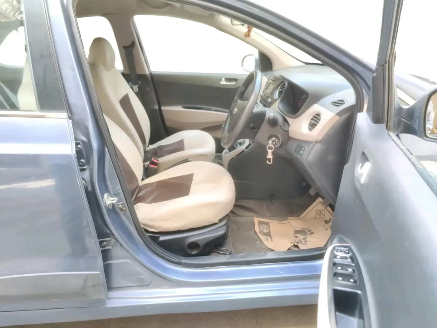 2014 Hyundai Xcent S 1.2, Petrol, Manual, 32,013 km, interior