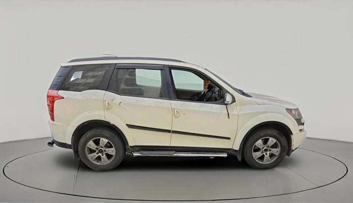 2013 Mahindra XUV500 W8, Diesel, Manual, 94,327 km, exterior