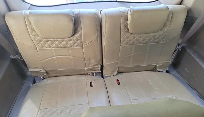 2013 Mahindra XUV500 W8, Diesel, Manual, 94,327 km, interior