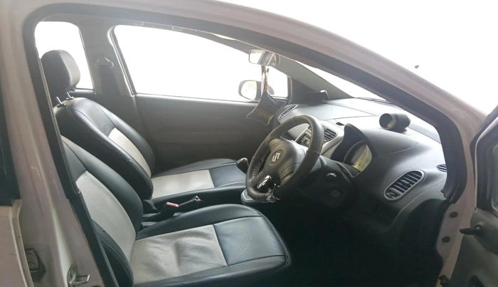 2010 Maruti Ritz VXI, Petrol, Manual, 8,250 km, interior