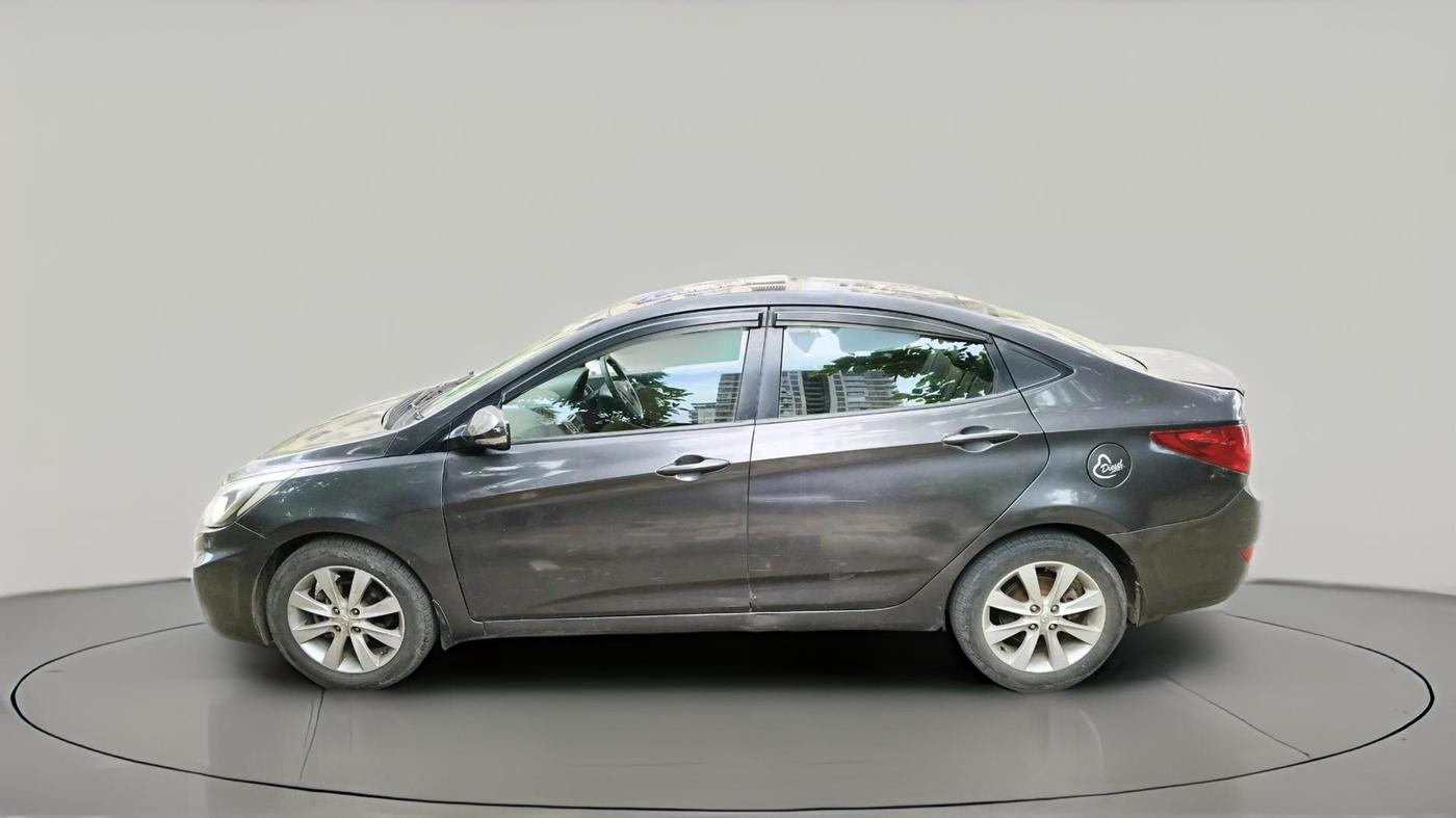 2013 Hyundai Verna FLUIDIC 1.6 CRDI SX, Diesel, Manual, 1,11,769 km, exterior