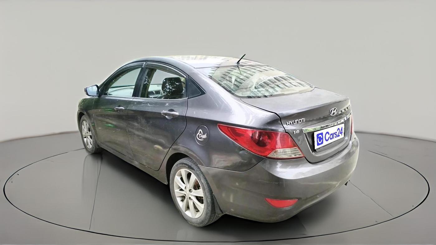 2013 Hyundai Verna FLUIDIC 1.6 CRDI SX, Diesel, Manual, 1,11,769 km, exterior