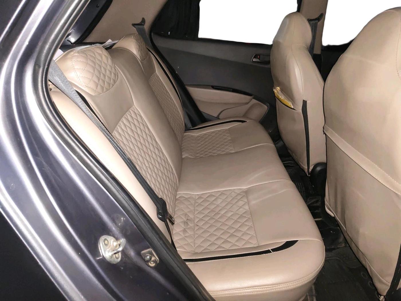 2017 Hyundai Grand i10 MAGNA AT 1.2 KAPPA VTVT, CNG, Automatic, 1,76,906 km, interior