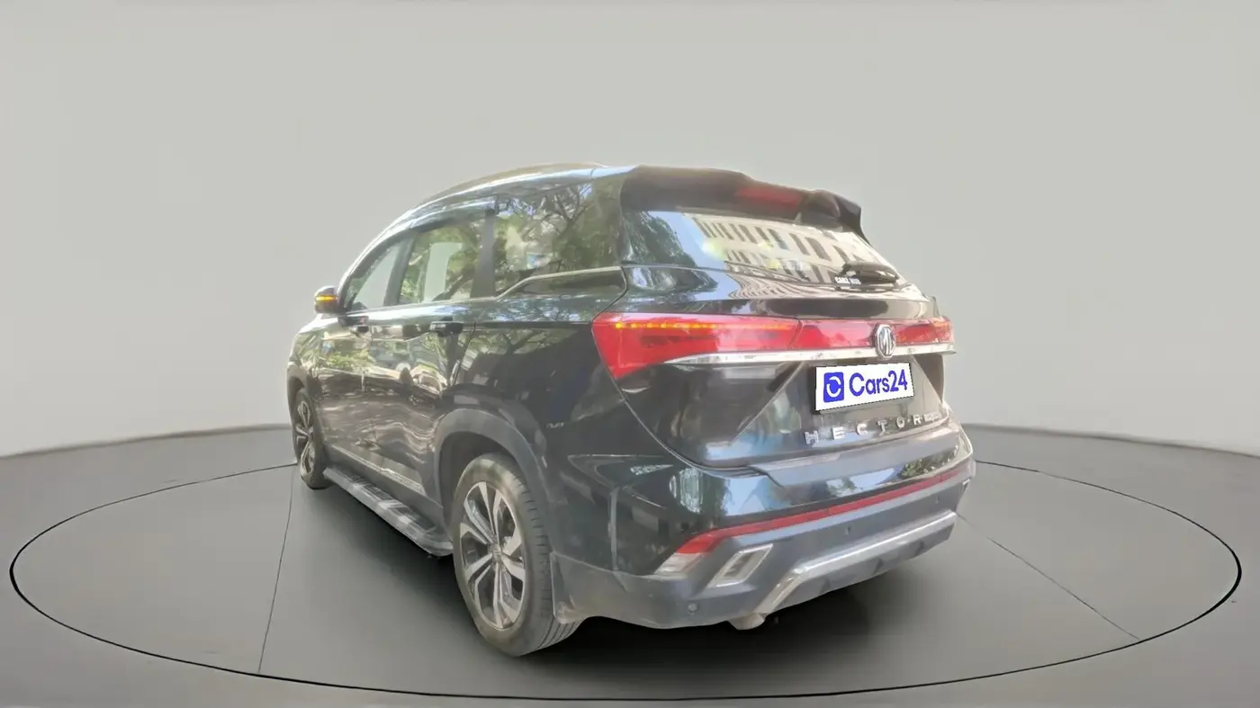 2023 MG HECTOR PLUS SHARP PRO 1.5 PETROL TURBO CVT 7 STR, Petrol, Automatic, 16,504 km, exterior