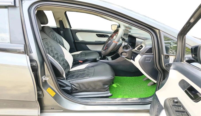2023 Tata ALTROZ XT PETROL, Petrol, Manual, 37,509 km, interior