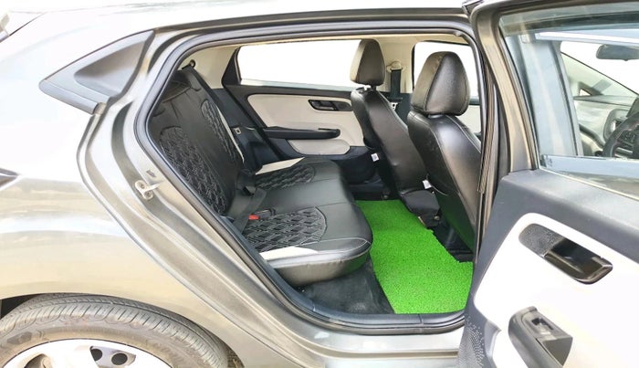 2023 Tata ALTROZ XT PETROL, Petrol, Manual, 37,509 km, interior