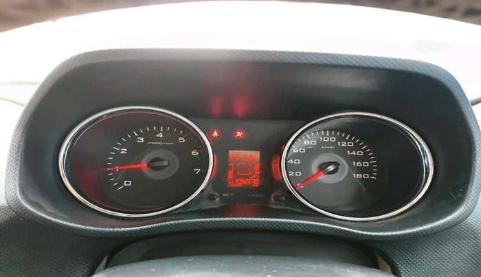 2015 Mahindra TUV300 T8, Diesel, Manual, 1,36,078 km, interior