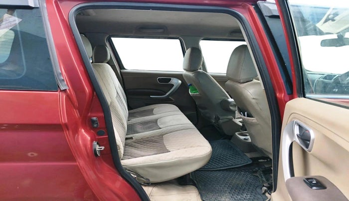 2015 Mahindra TUV300 T8, Diesel, Manual, 1,36,078 km, interior