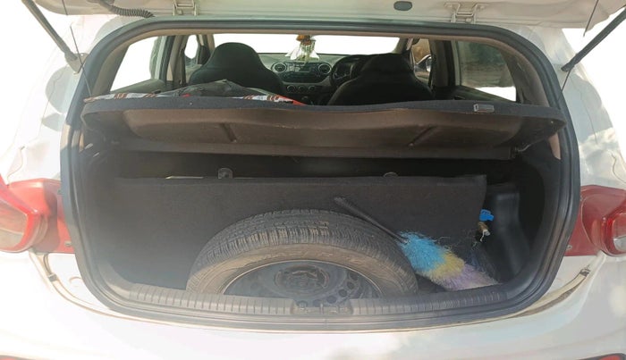 2018 Hyundai Grand i10 MAGNA 1.2 KAPPA VTVT, CNG, Manual, 43,618 km, exterior