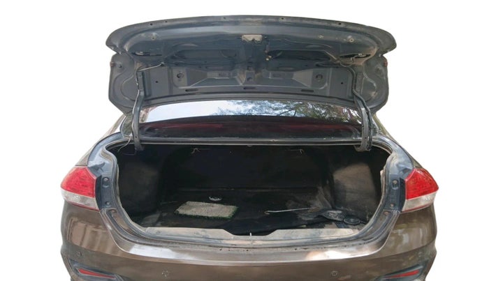 2016 Maruti Ciaz VDI+ SHVS, Diesel, Manual, 1,03,954 km, exterior