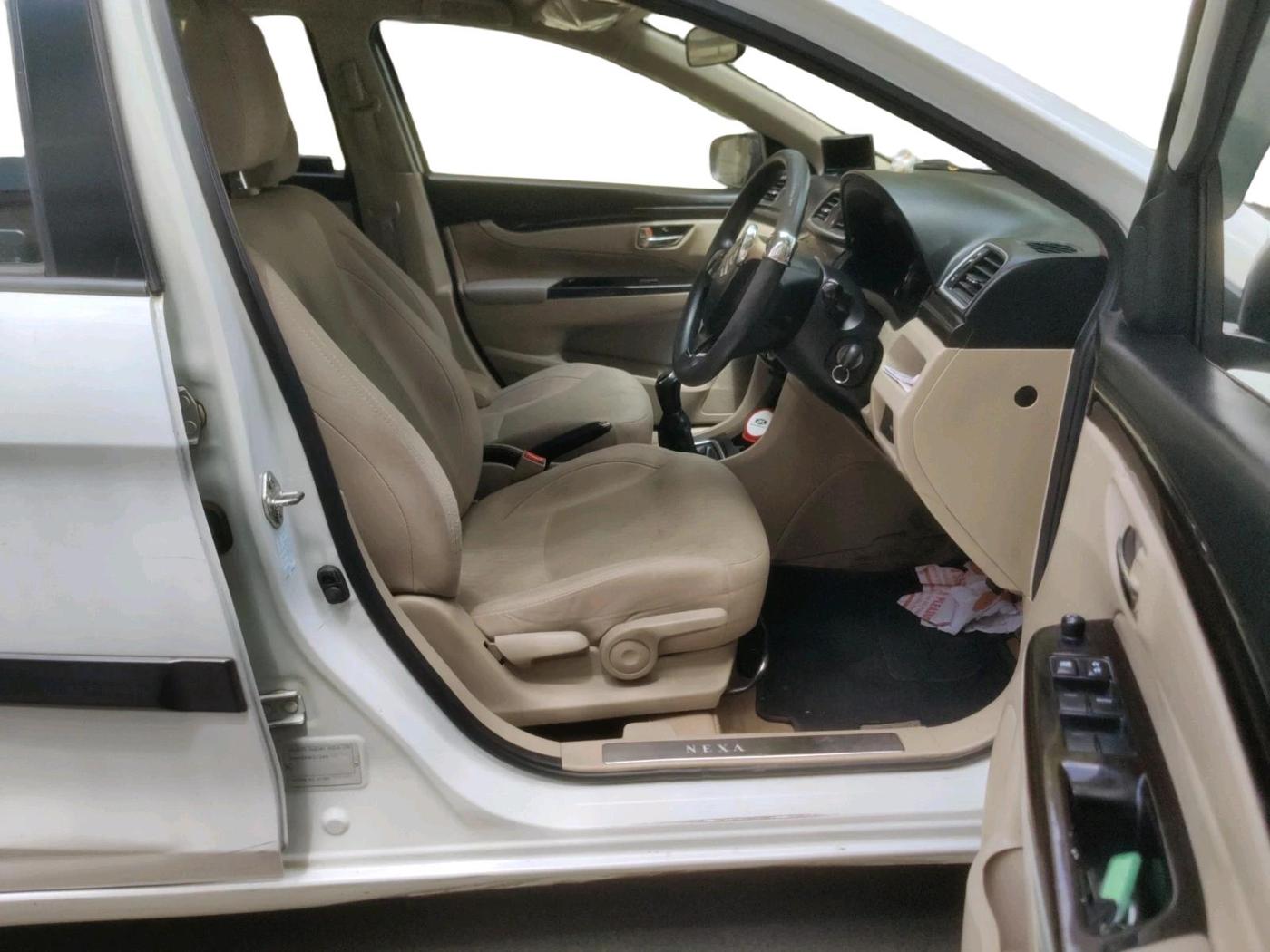 2017 Maruti Ciaz DELTA 1.4 MT PETROL, Petrol, Manual, 1,39,728 km, interior