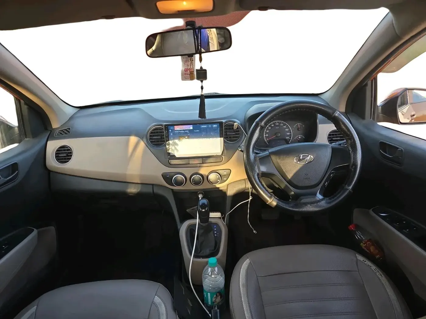 2016 Hyundai Grand i10 MAGNA AT 1.2 KAPPA VTVT, CNG, Automatic, 85,003 km, interior