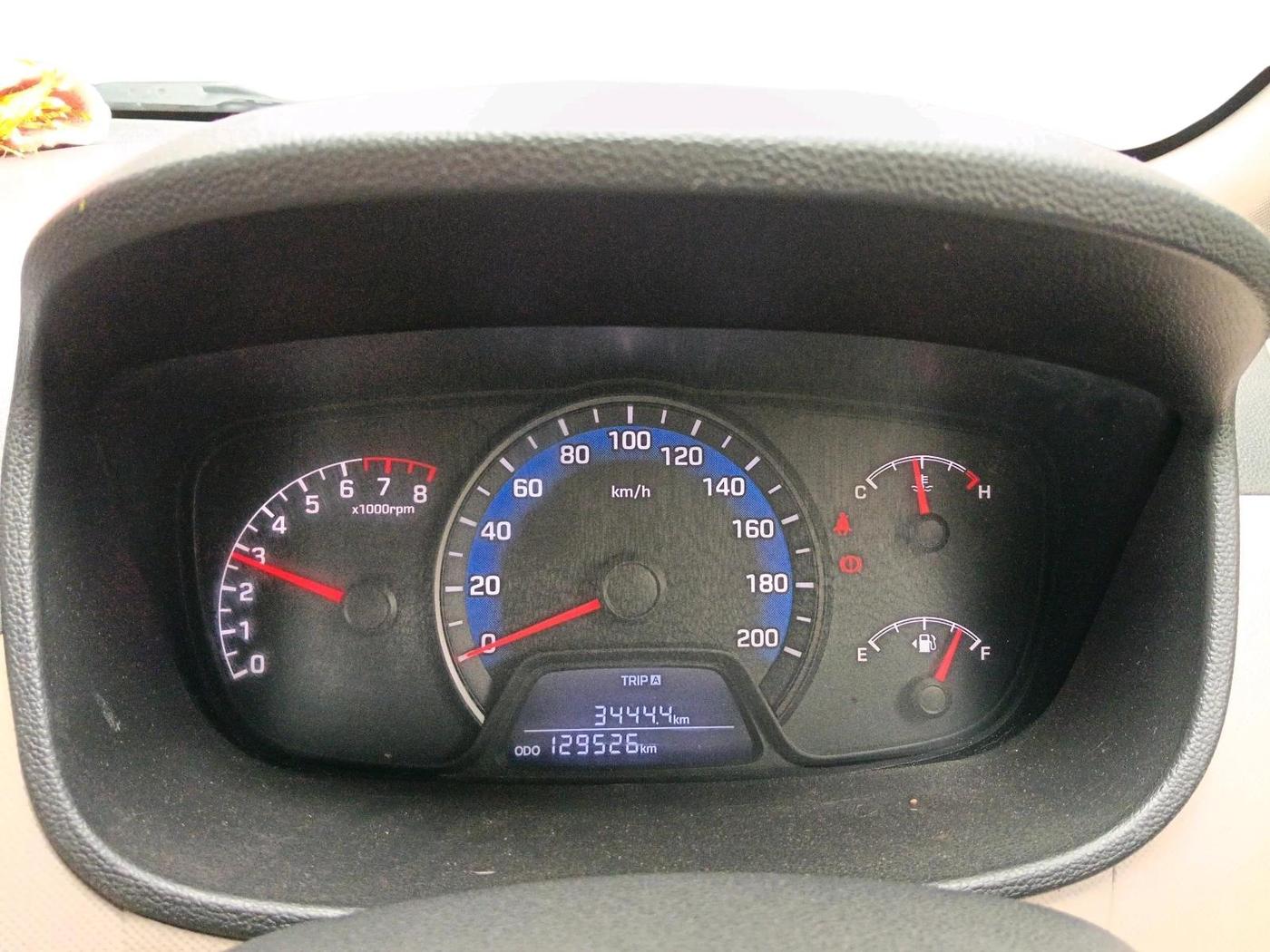 2014 Hyundai Xcent S 1.2, Petrol, Manual, 2,60,000 km, interior