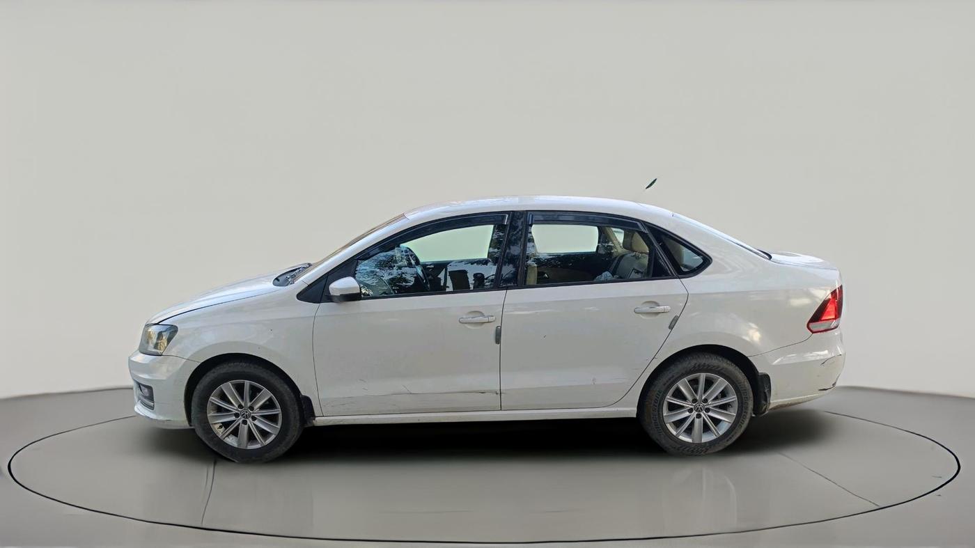 2016 Volkswagen Vento HIGHLINE 1.6 MPI, CNG, Manual, 76,646 km, exterior