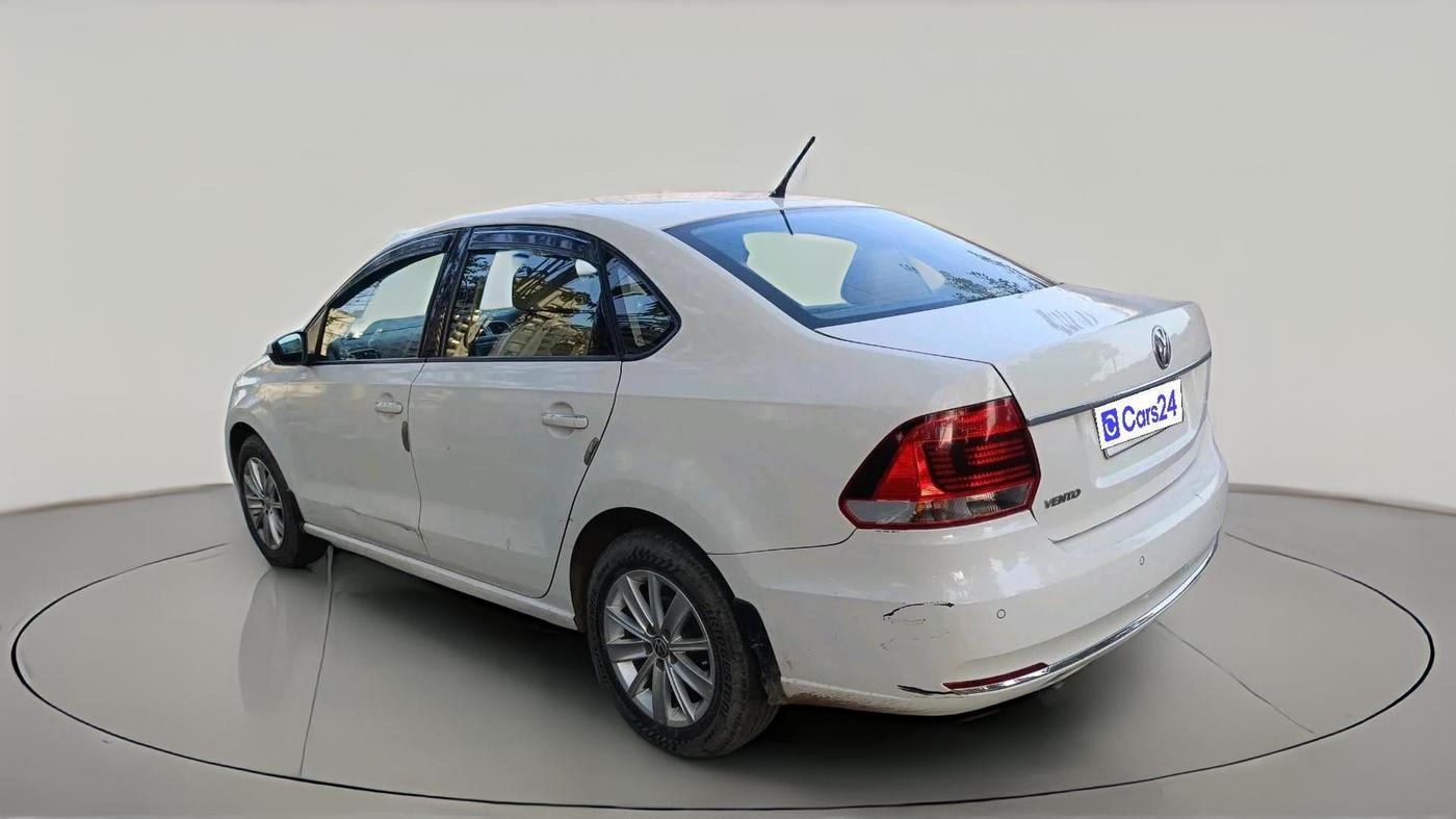 2016 Volkswagen Vento HIGHLINE 1.6 MPI, CNG, Manual, 76,646 km, exterior