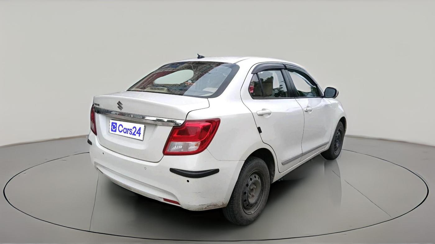 2022 Maruti Dzire VXI CNG, CNG, Manual, 1,04,020 km, exterior