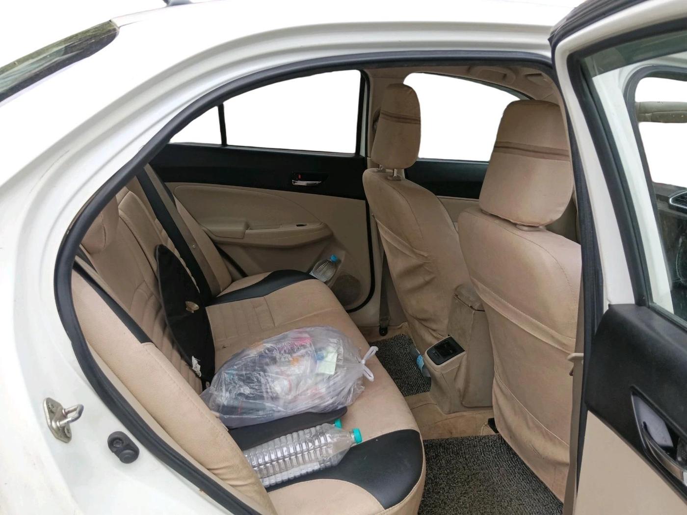 2022 Maruti Dzire VXI CNG, CNG, Manual, 1,04,020 km, interior