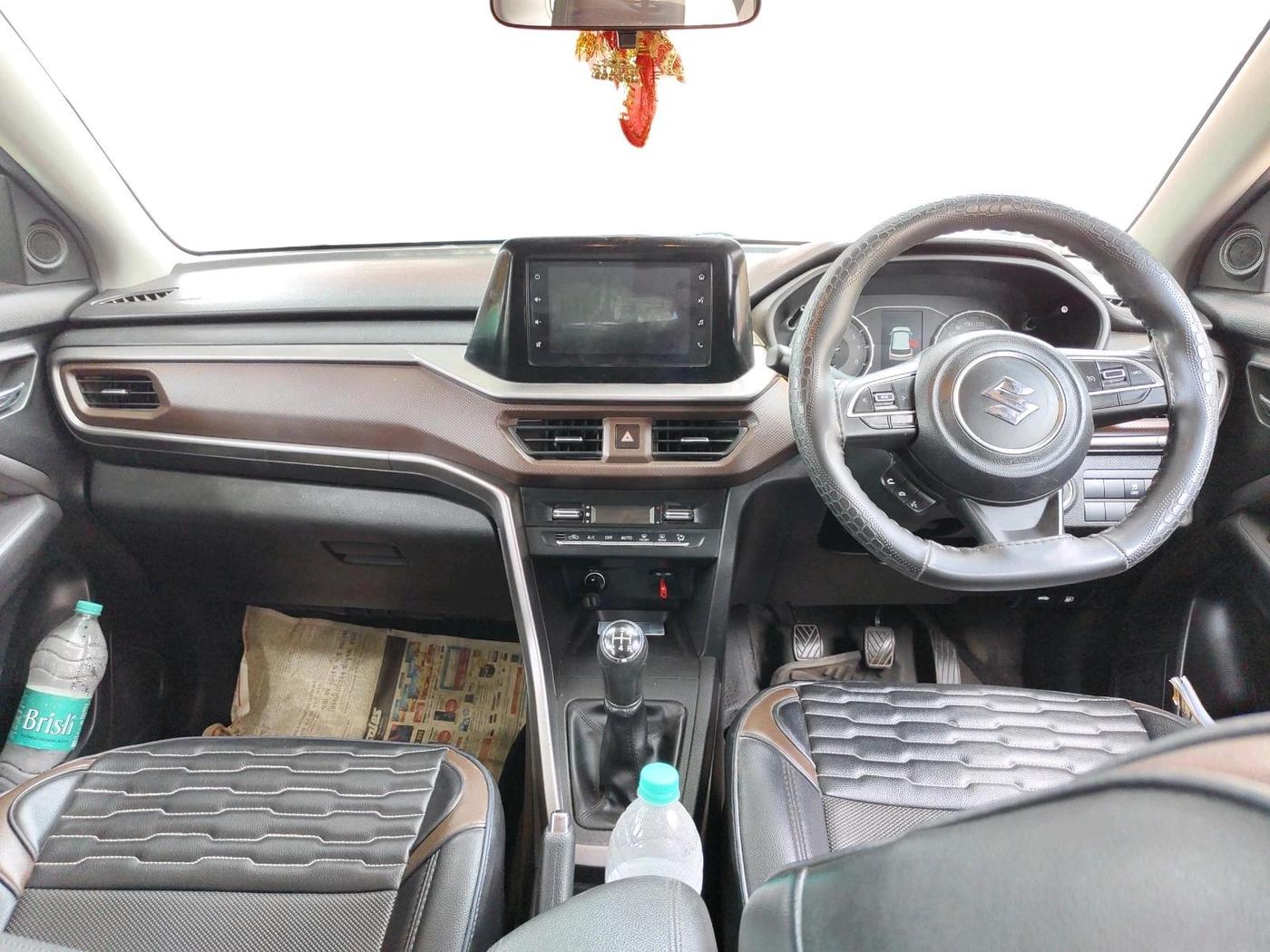 2023 Maruti BREZZA ZXI, Petrol, Manual, 35,245 km, interior