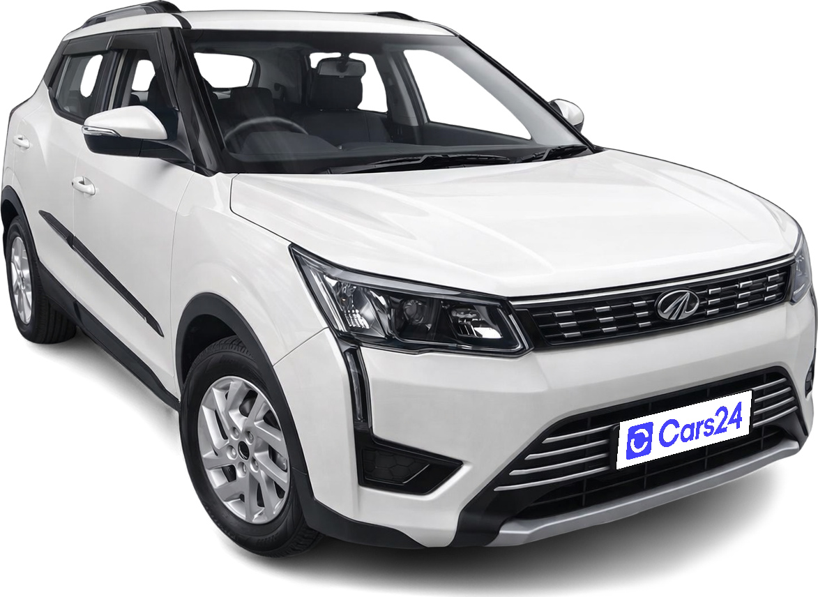 2022 Mahindra XUV300 - SUV - Petrol - Manual - ₹8.20 lakh