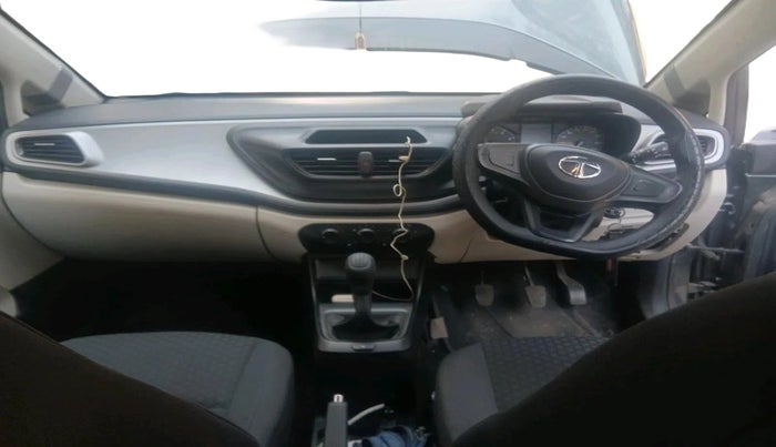 2021 Tata ALTROZ XE PETROL, Petrol, Manual, 30,919 km, interior