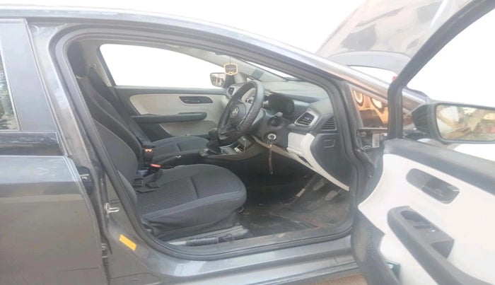 2021 Tata ALTROZ XE PETROL, Petrol, Manual, 30,919 km, interior