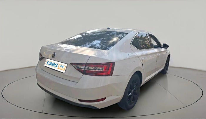 2016 Skoda Superb L&K 1.8 TSI AT, Petrol, Automatic, 66,747 km, exterior