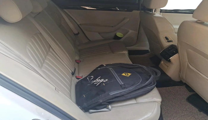 2016 Skoda Superb L&K 1.8 TSI AT, Petrol, Automatic, 66,747 km, interior