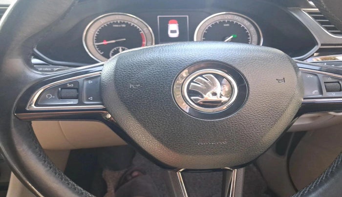 2016 Skoda Superb L&K 1.8 TSI AT, Petrol, Automatic, 66,747 km, interior