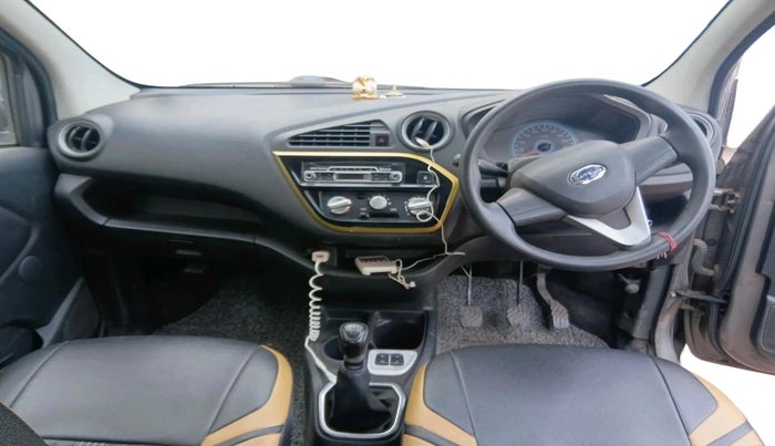 2017 Datsun Redi Go GOLD LIMITED EDITION, CNG, Manual, 75,354 km, interior
