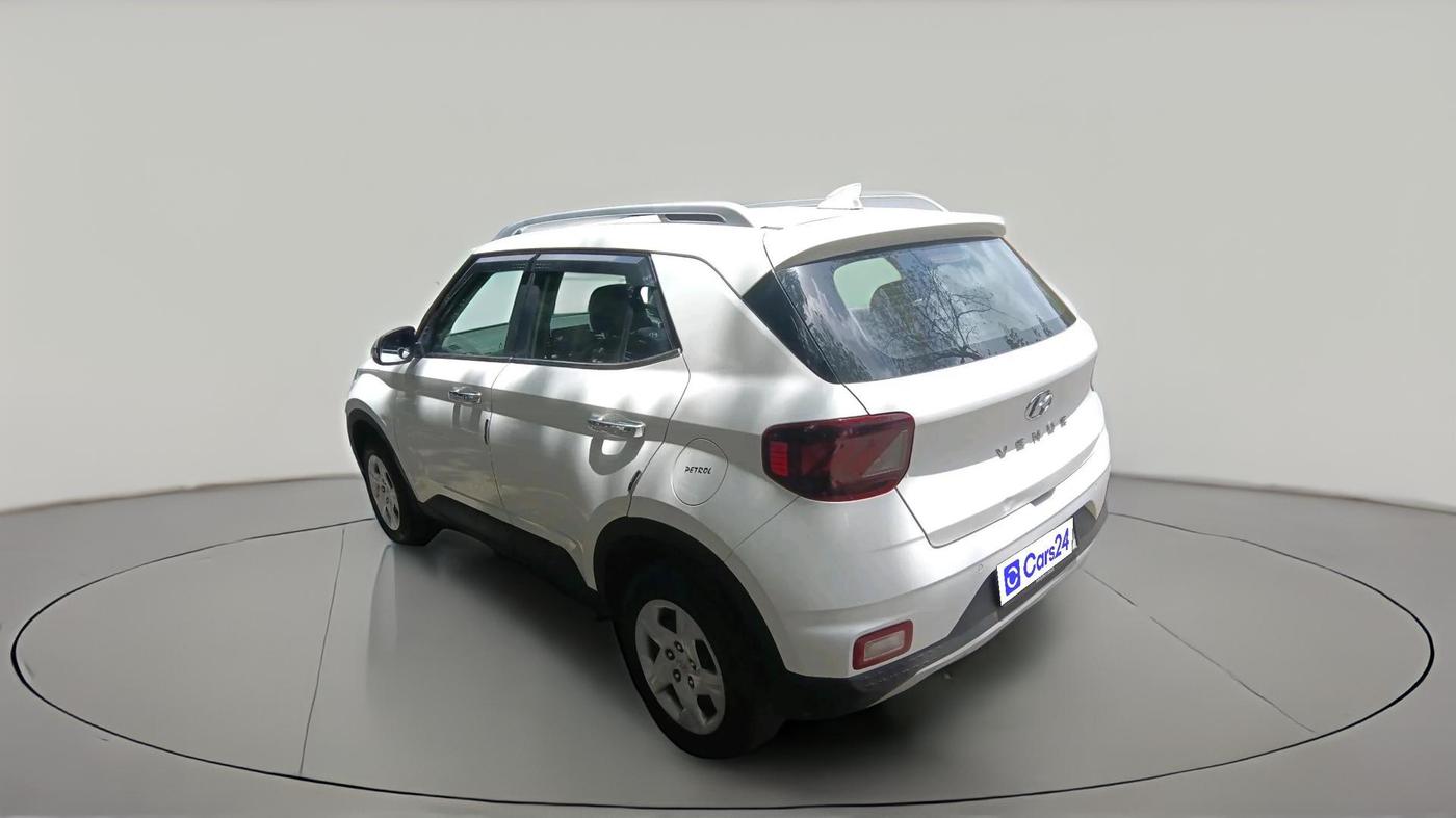 2020 Hyundai VENUE S+ 1.2, Petrol, Manual, 69,328 km, exterior