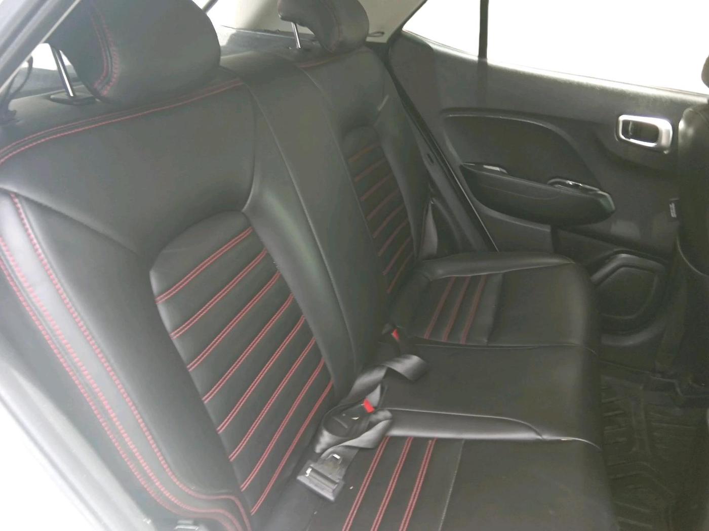 2020 Hyundai VENUE S+ 1.2, Petrol, Manual, 69,328 km, interior