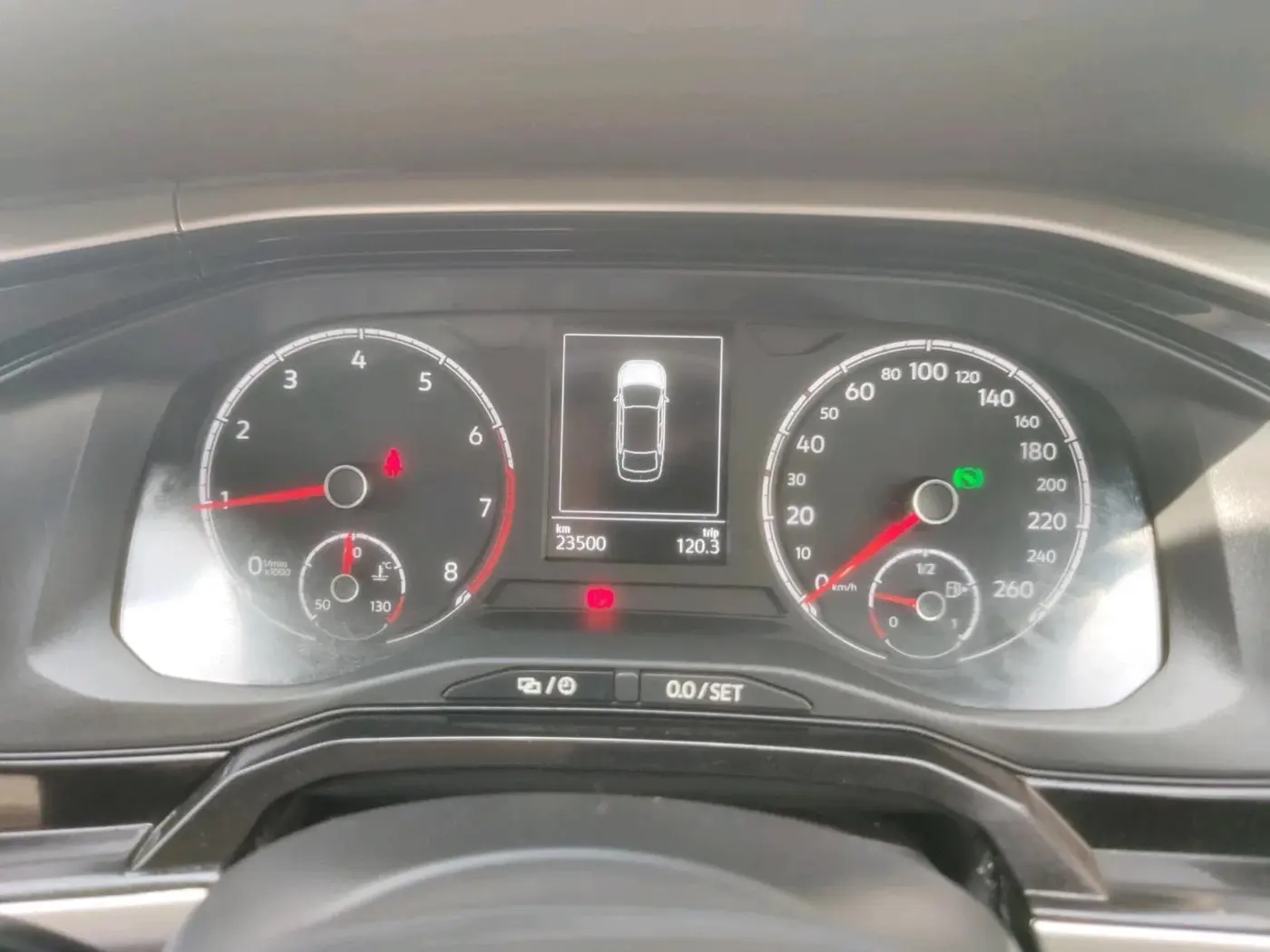 2022 Volkswagen VIRTUS HIGHLINE TSI 1.0 AT, Petrol, Automatic, 23,500 km, interior